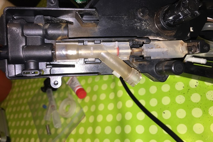 Vanne De Vidange Pour Machine à Café Automatique - Compatible Melitta E950-101, Bosch, Siemens, Miele - Pièce Détachée Remplacement