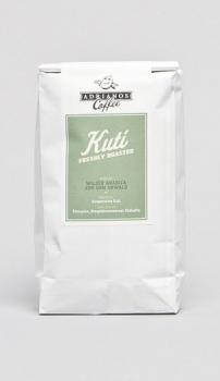 Adriano&acute;s Bar & Cafe Adrianos Kuti Bohnen